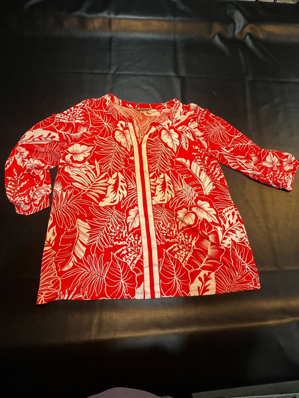 Susan Graver Red and White Tropical Print Top Women’s Size XL